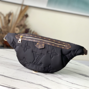 Louis Vuitton Pillow Maxi Belt Bag – Black