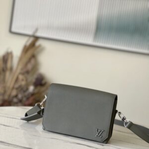 Louis Vuitton Flap Mini Handbag – Green