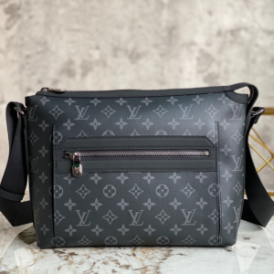 Louis Vuitton Men’s ODYSSEY Small Messenger Bag