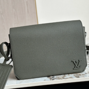 Louis Vuitton Flap Mini Men’s Messenger Handbag – Green